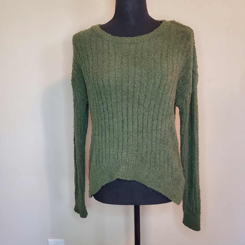 NWT Women's Crave Fame sweater
